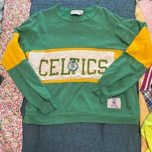 Nutmeg Mills Vintage Boston Celtics Sweatshirt